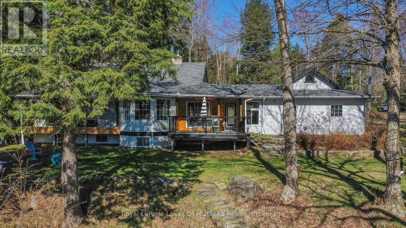 1420 Limberlost Road, Lake Of Bays, Ontario  P1H 2J6 - Photo 37 - X12031095