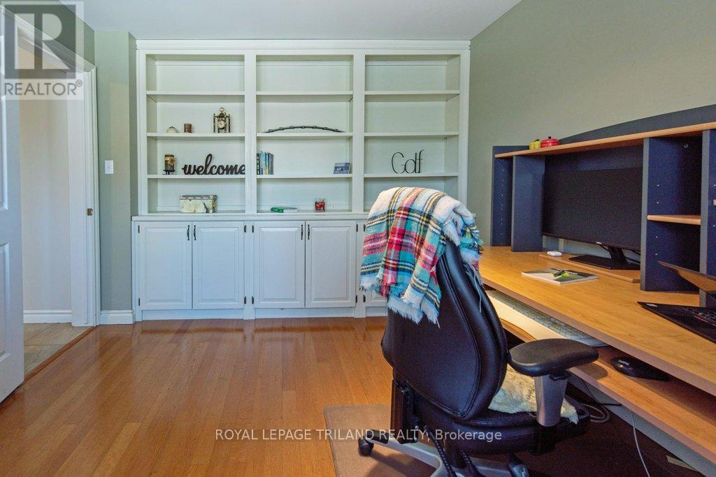 Photo 23 of 45 for 46 Camrose Court
