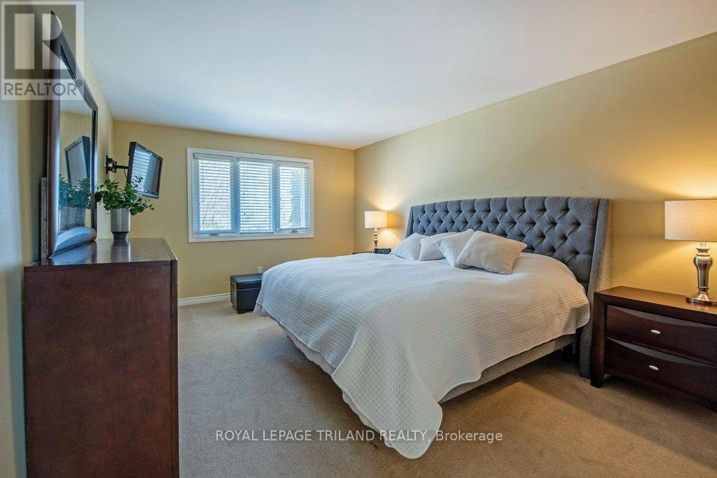 Photo 26 of 45 for 46 Camrose Court