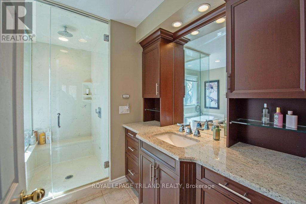 Photo 27 of 45 for 46 Camrose Court