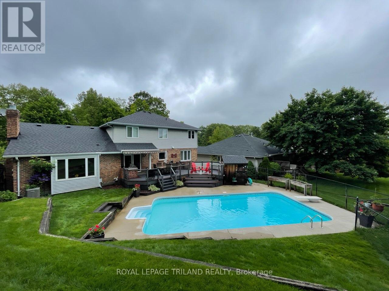 Photo 6 of 45 for 46 Camrose Court