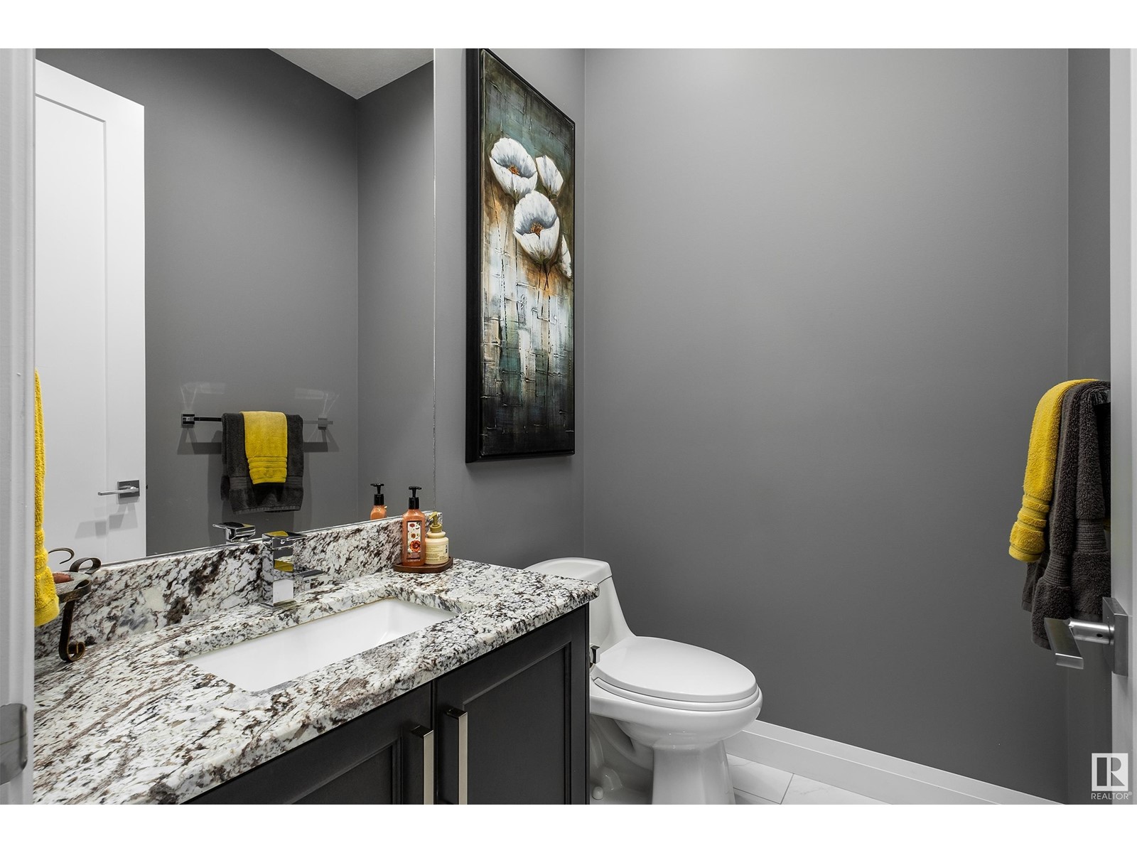 Property at 42 KENTON WOODS LN image 3