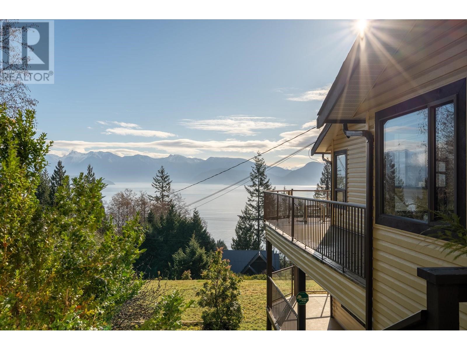 259 Bridgeman Road, Gibsons, British Columbia  V0N 1V1 - Photo 6 - R2980218