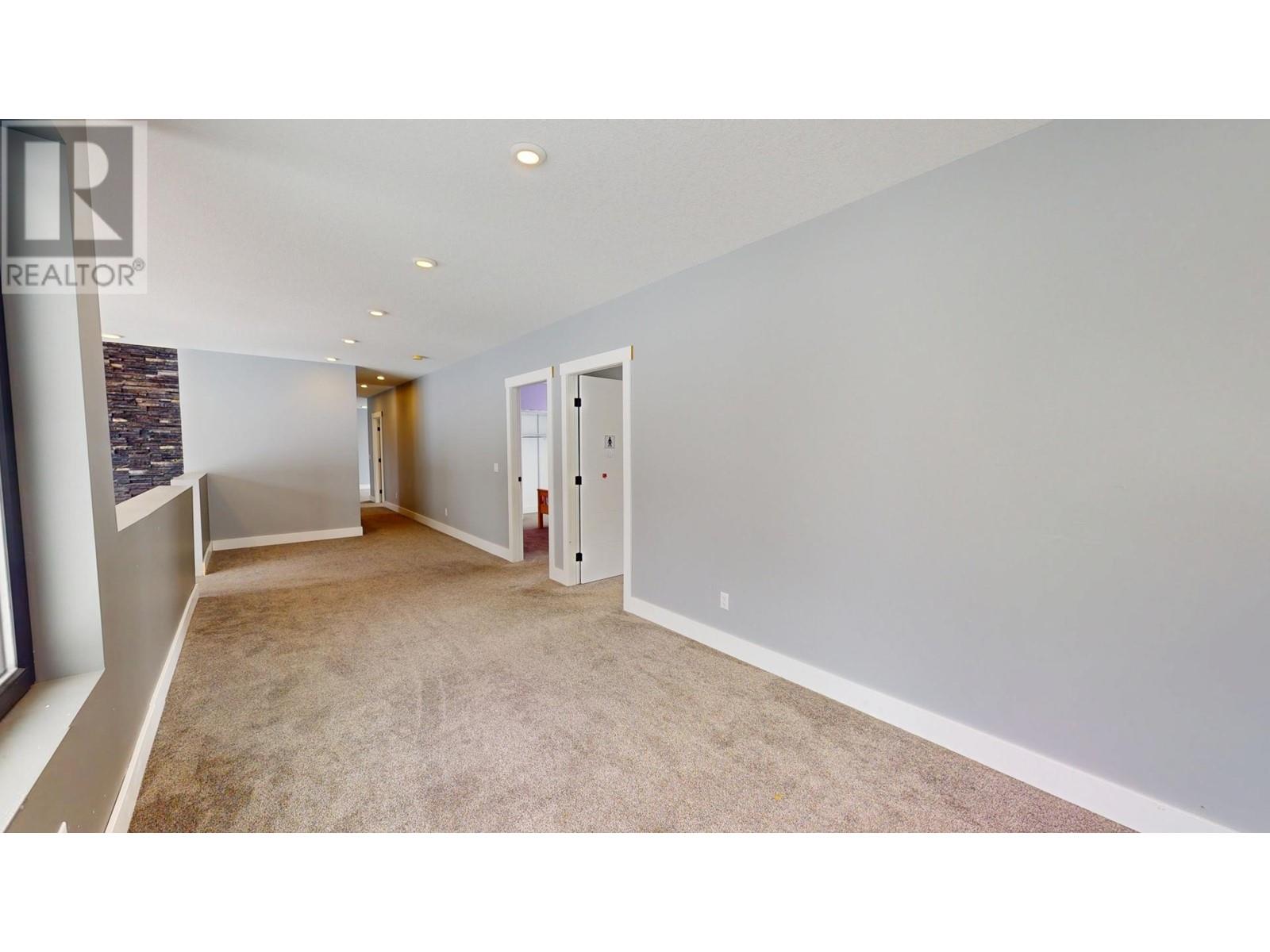 12299 Sharden Drive, Charlie Lake, British Columbia  V0C 1H0 - Photo 25 - R2977571
