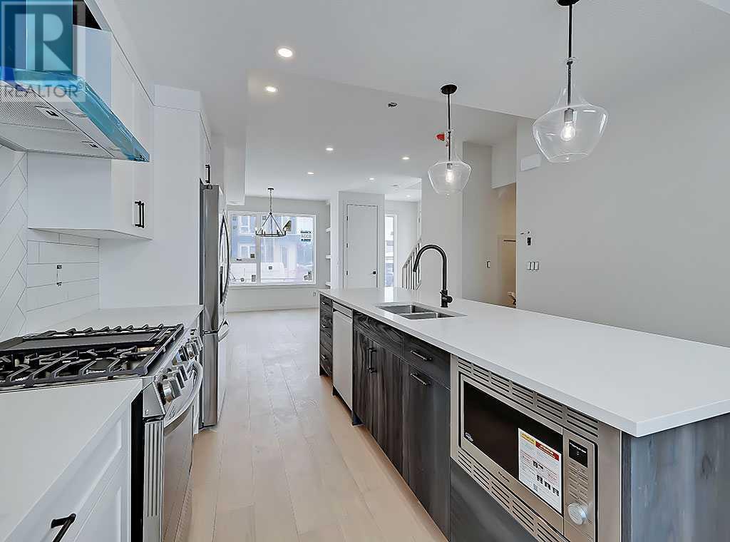 4707 81 Street Nw, Calgary, Alberta  T3B 1Y5 - Photo 9 - A2194916