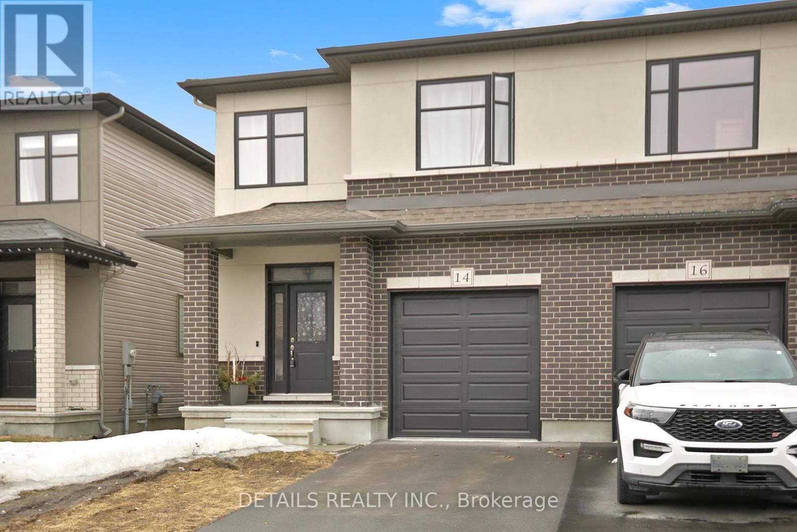 Property at 14 TABER STREET N image 2