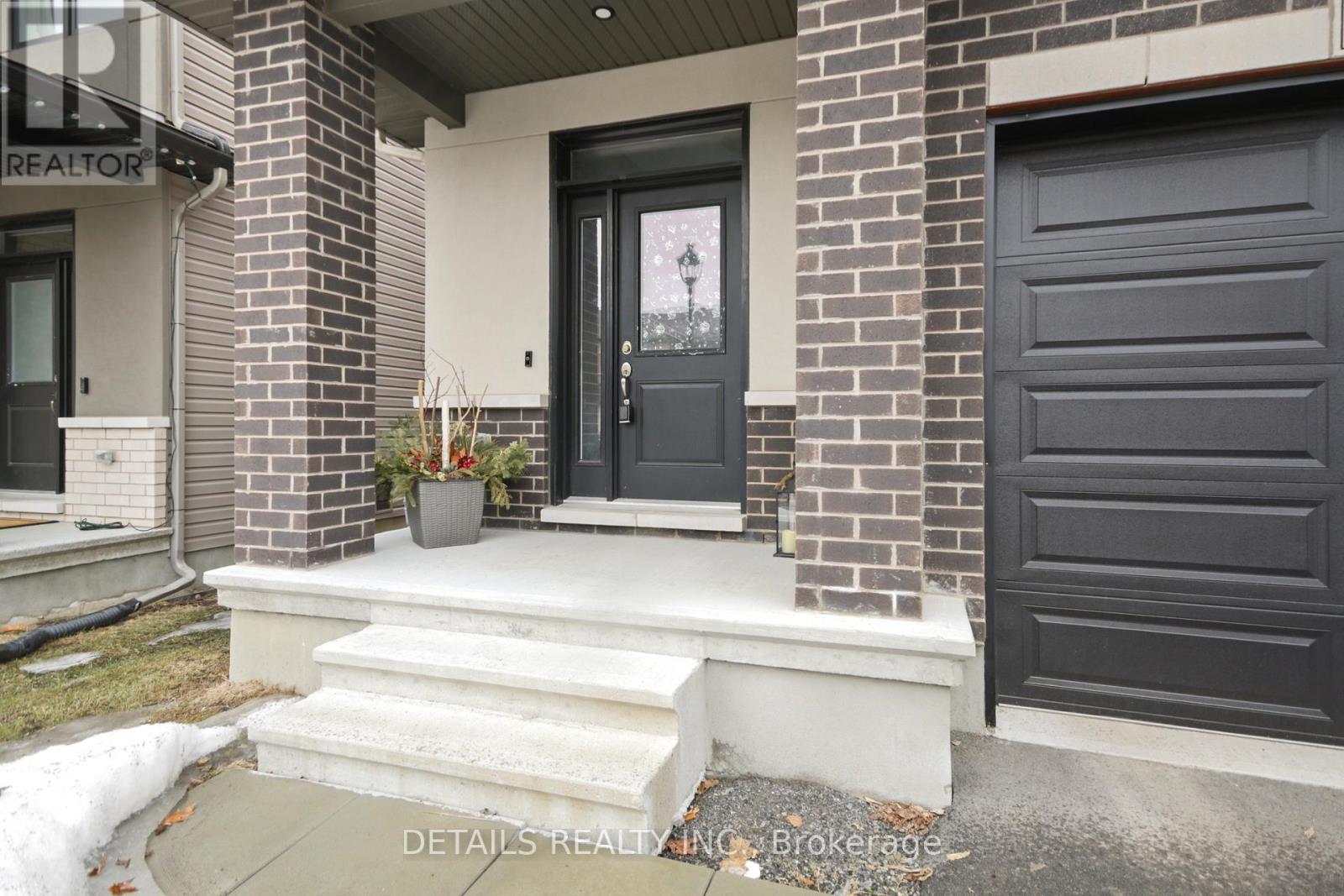 Property at 14 TABER STREET N image 3