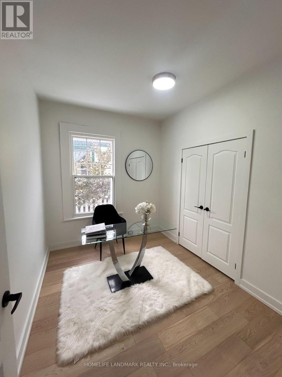 Photo 15 of 21 for 130 Langarth Street E