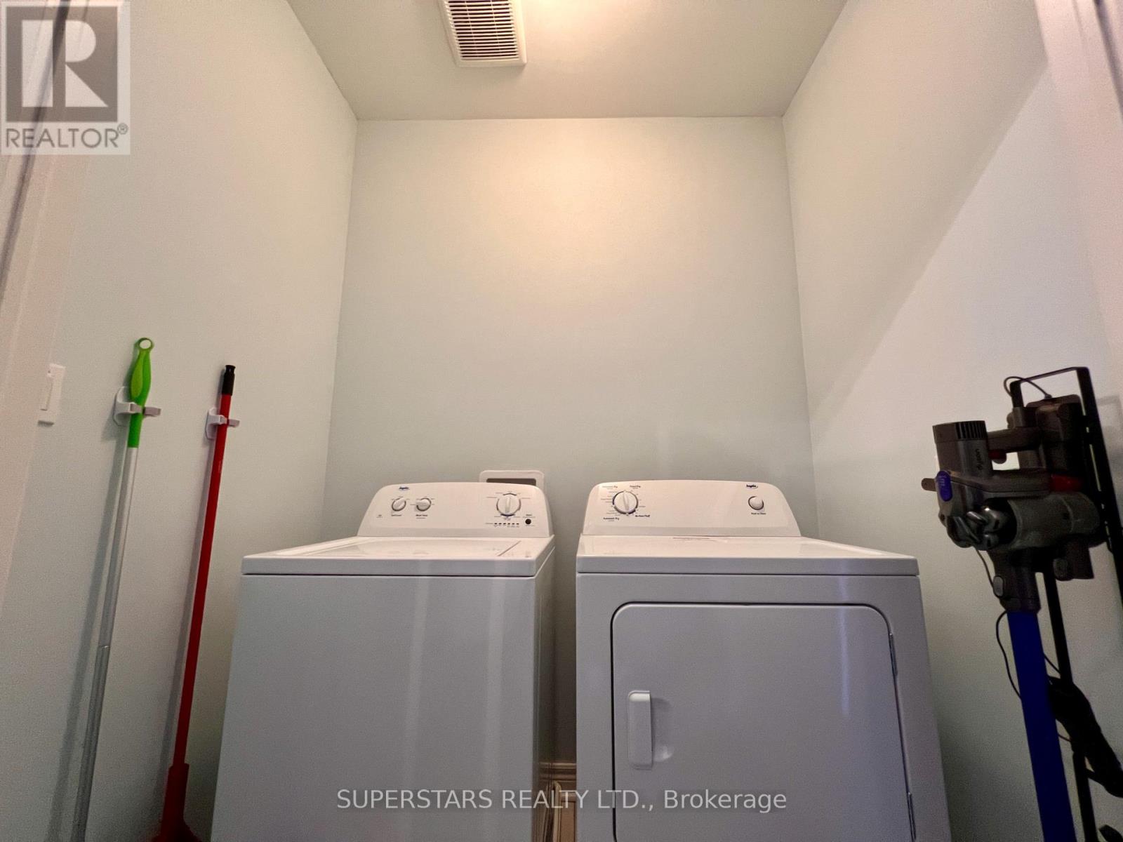 43 Radial Drive, Aurora, Ontario  L4G 0Z8 - Photo 14 - N12035766