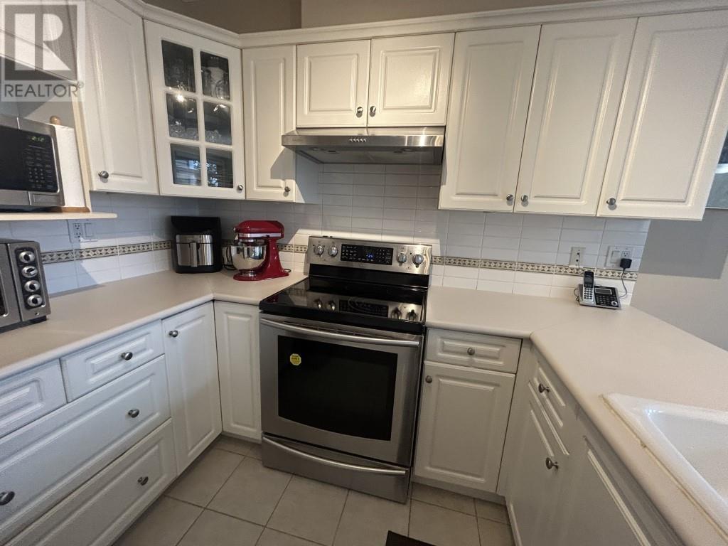 208 5280 Oakmount Crescent, Burnaby, British Columbia  V5H 4S1 - Photo 10 - R2978944