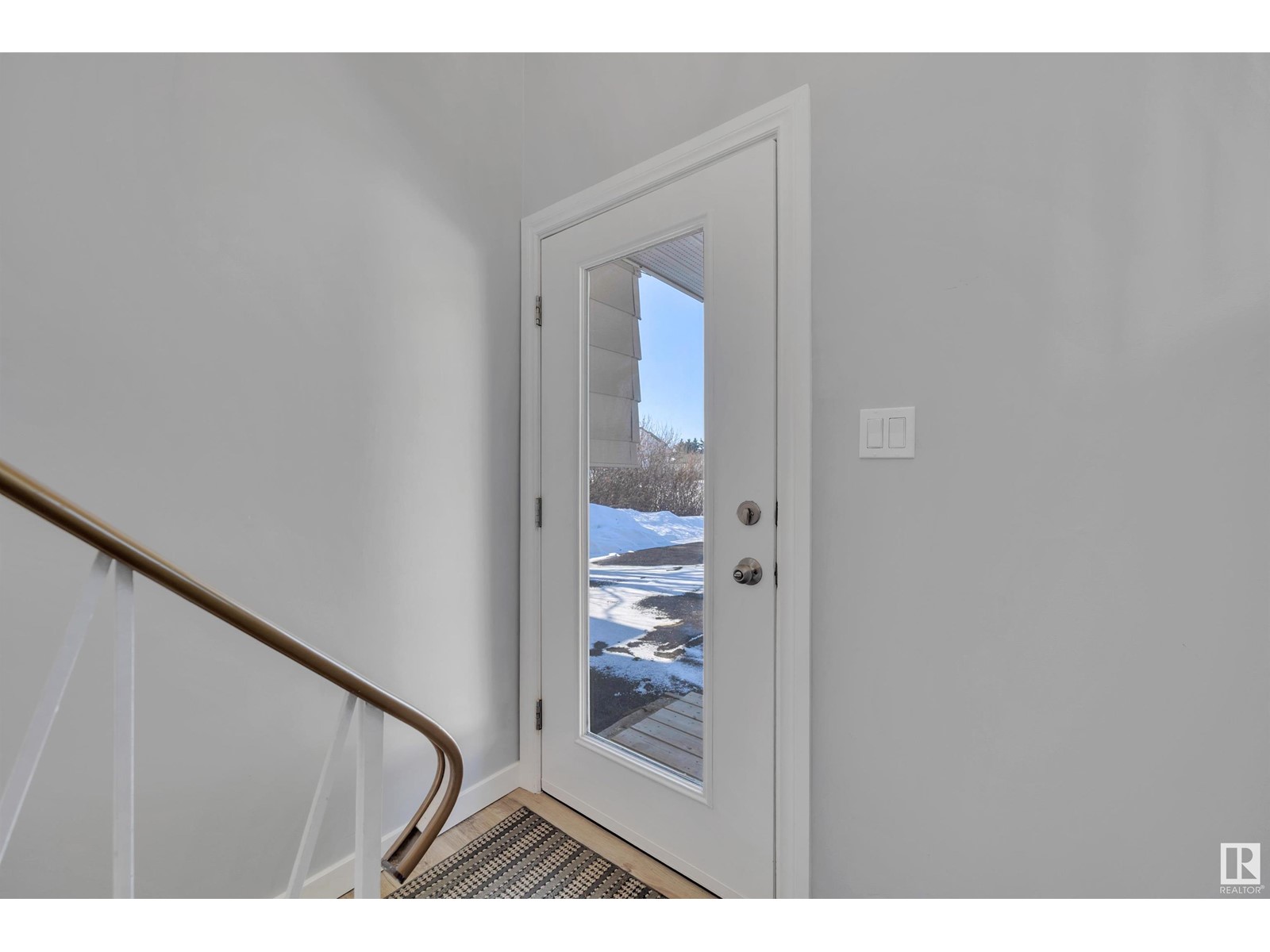Property at 2103 45 ST NW NW image 4