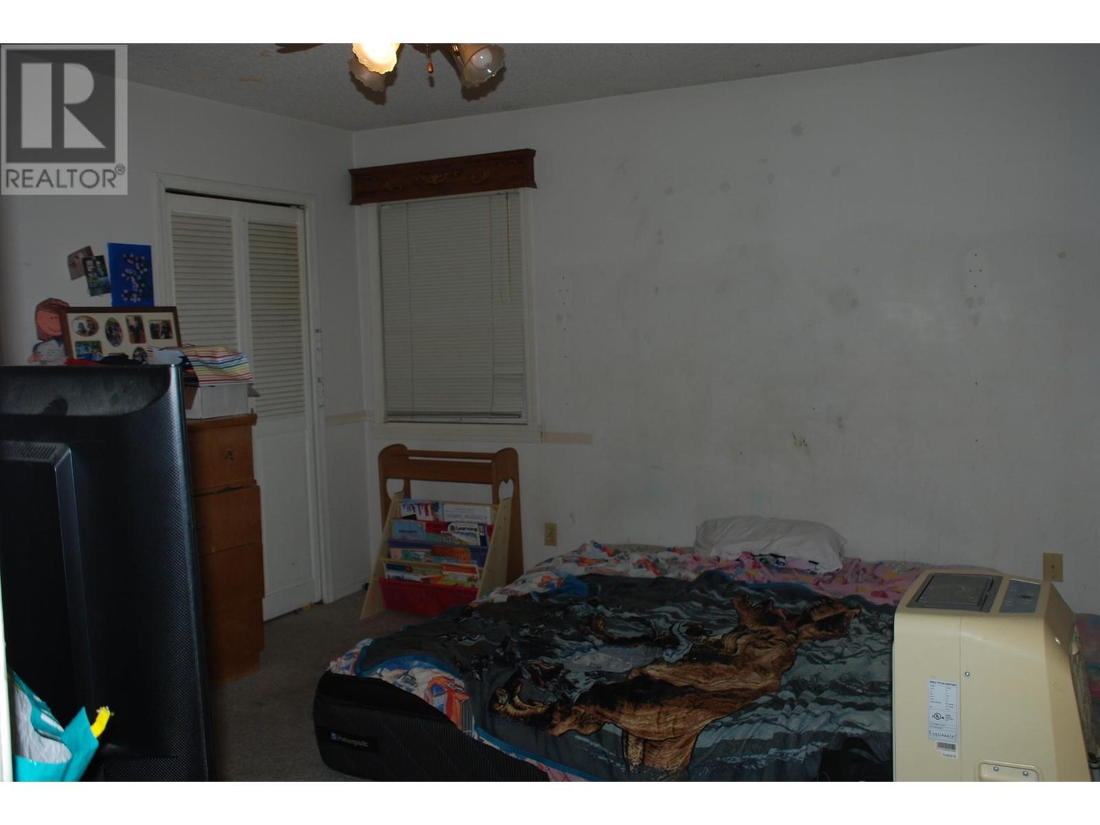 Property at 19753 WILDCREST AVENUE image 5
