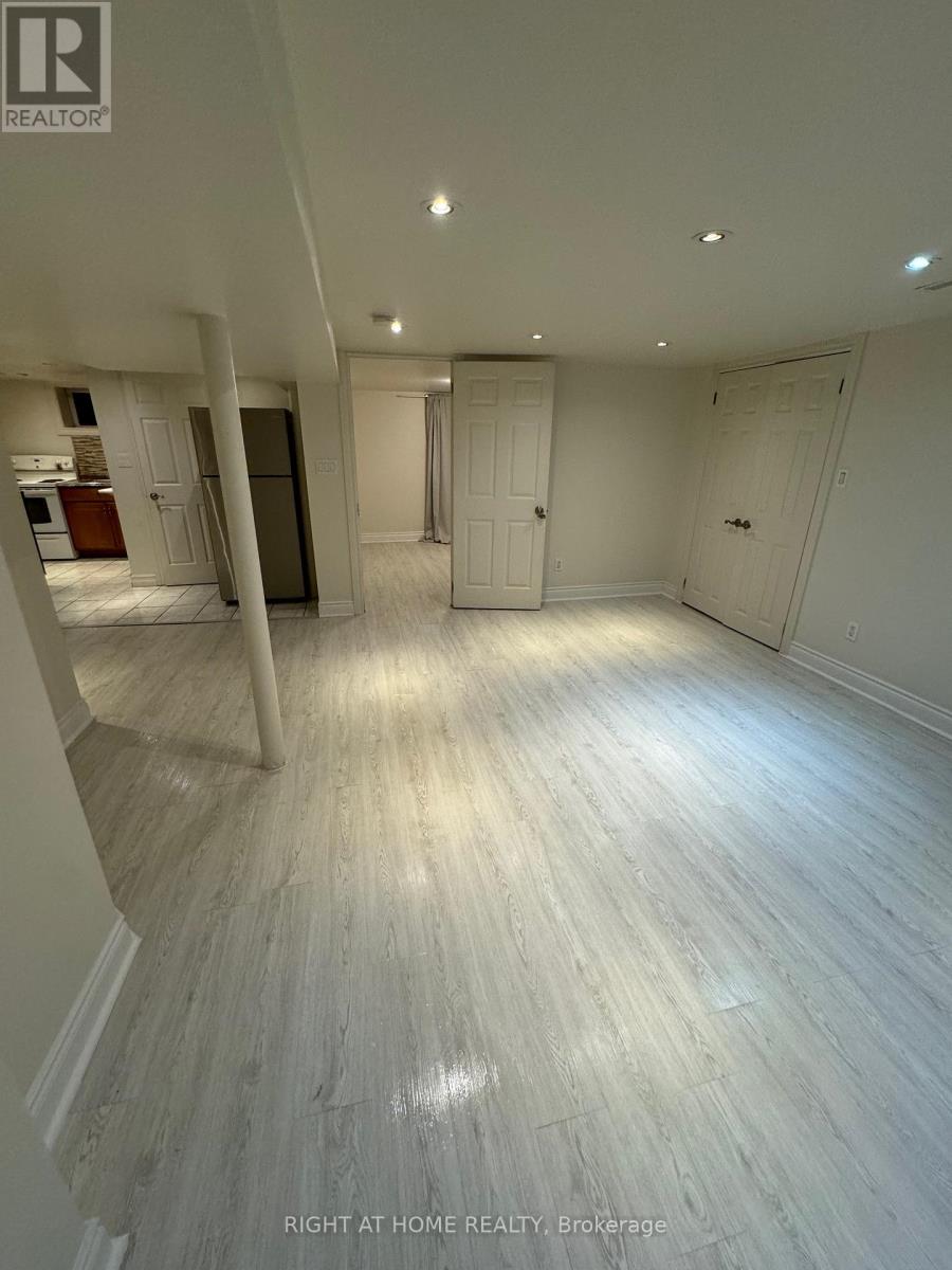 227 Sheppard Avenue W, Toronto, Ontario  M2N 1N2 - Photo 15 - C12030585