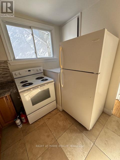227 Sheppard Avenue W, Toronto, Ontario  M2N 1N2 - Photo 6 - C12030585