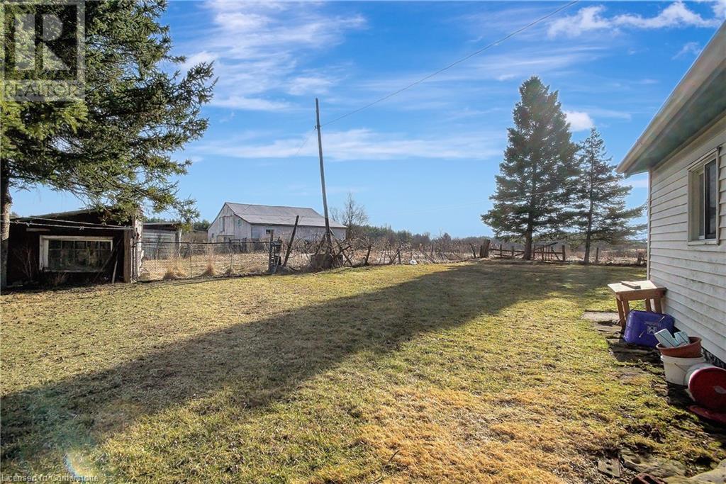 950 Highway 8, Flamborough, Ontario  L9H 5E1 - Photo 11 - 40708529