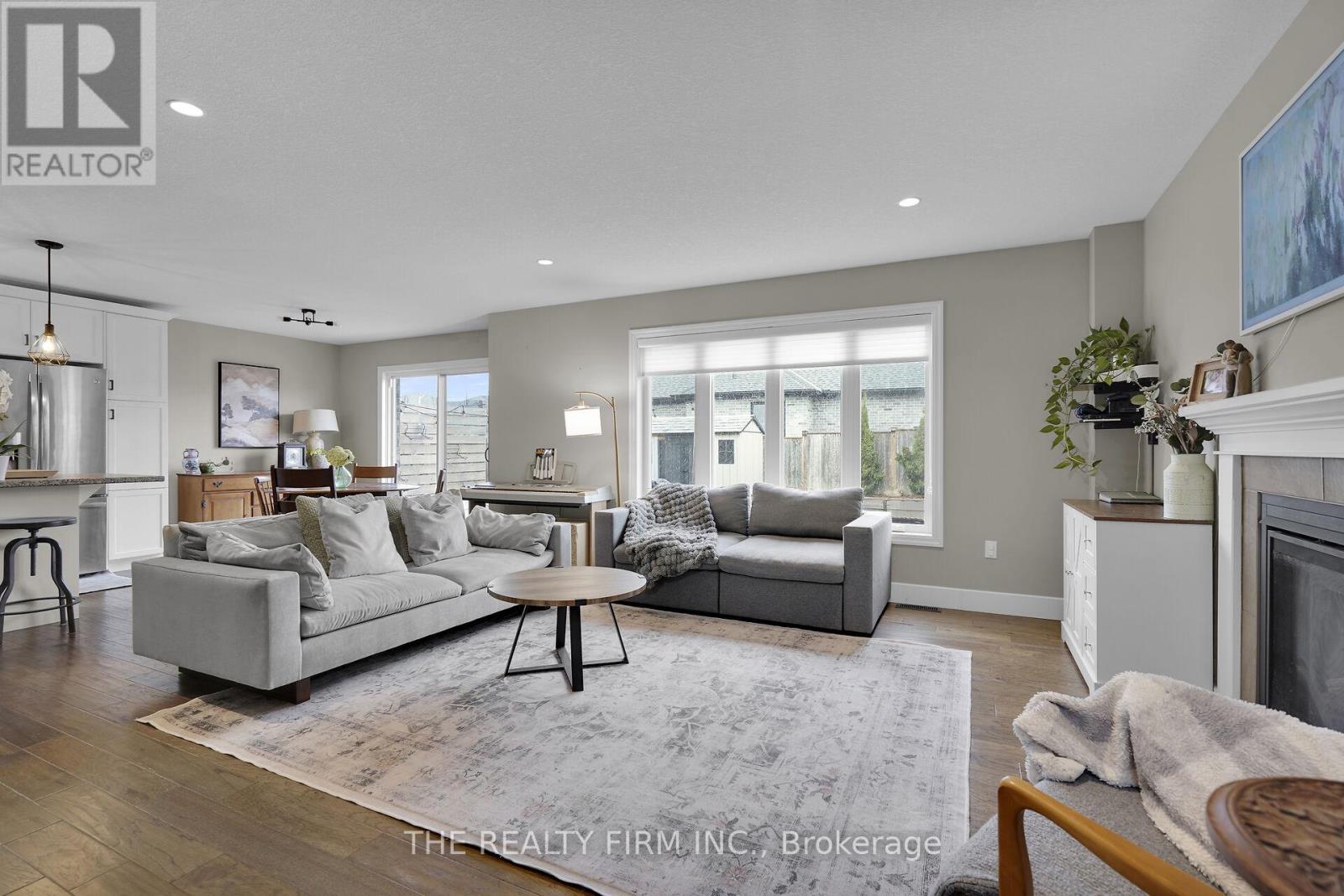 Photo 7 of 49 for 239 Campanale Way