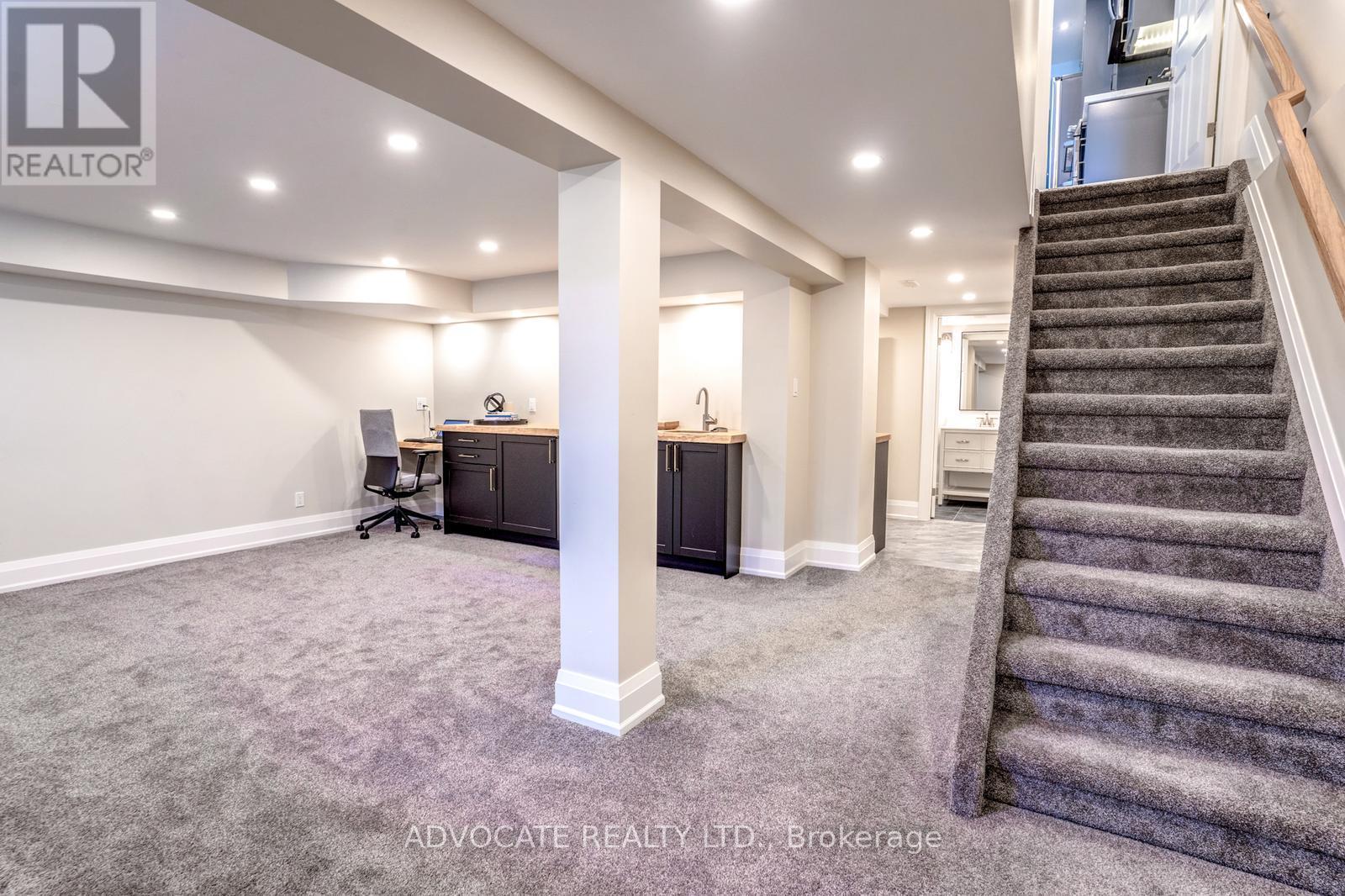 74 Clarion Road, Toronto, Ontario  M9R 3Y7 - Photo 29 - W12025561