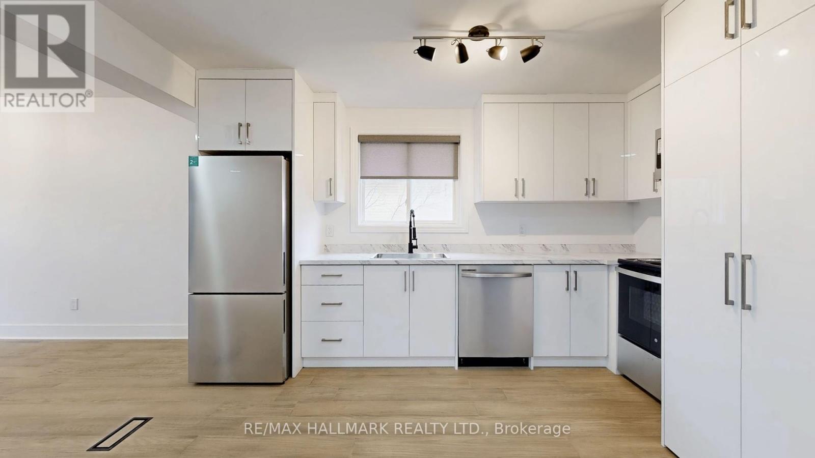 #2 Main - 663 Sheppard Avenue W, Toronto, Ontario  M3H 2S4 - Photo 1 - C12035899