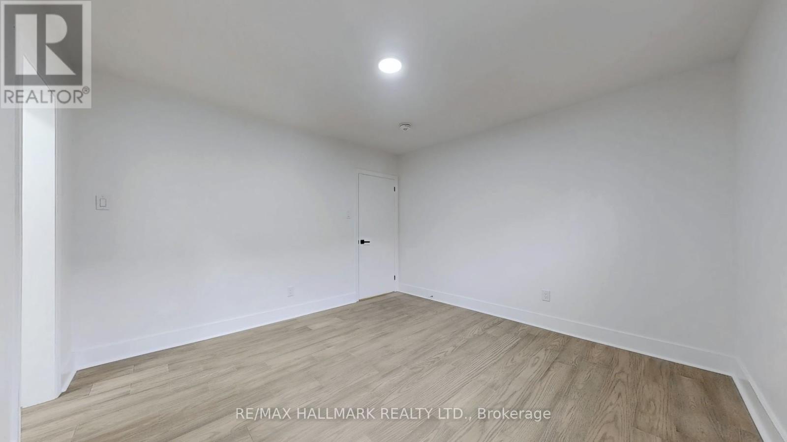 #2 Main - 663 Sheppard Avenue W, Toronto, Ontario  M3H 2S4 - Photo 18 - C12035899