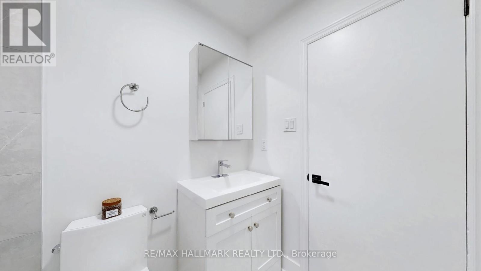 #2 Main - 663 Sheppard Avenue W, Toronto, Ontario  M3H 2S4 - Photo 21 - C12035899