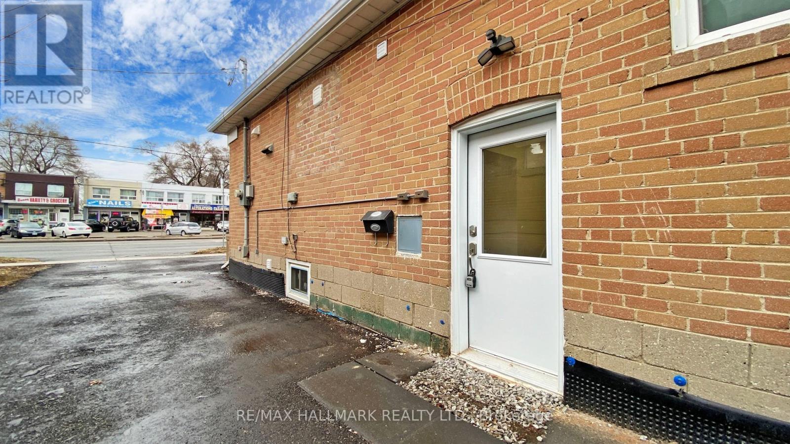 #2 Main - 663 Sheppard Avenue W, Toronto, Ontario  M3H 2S4 - Photo 26 - C12035899