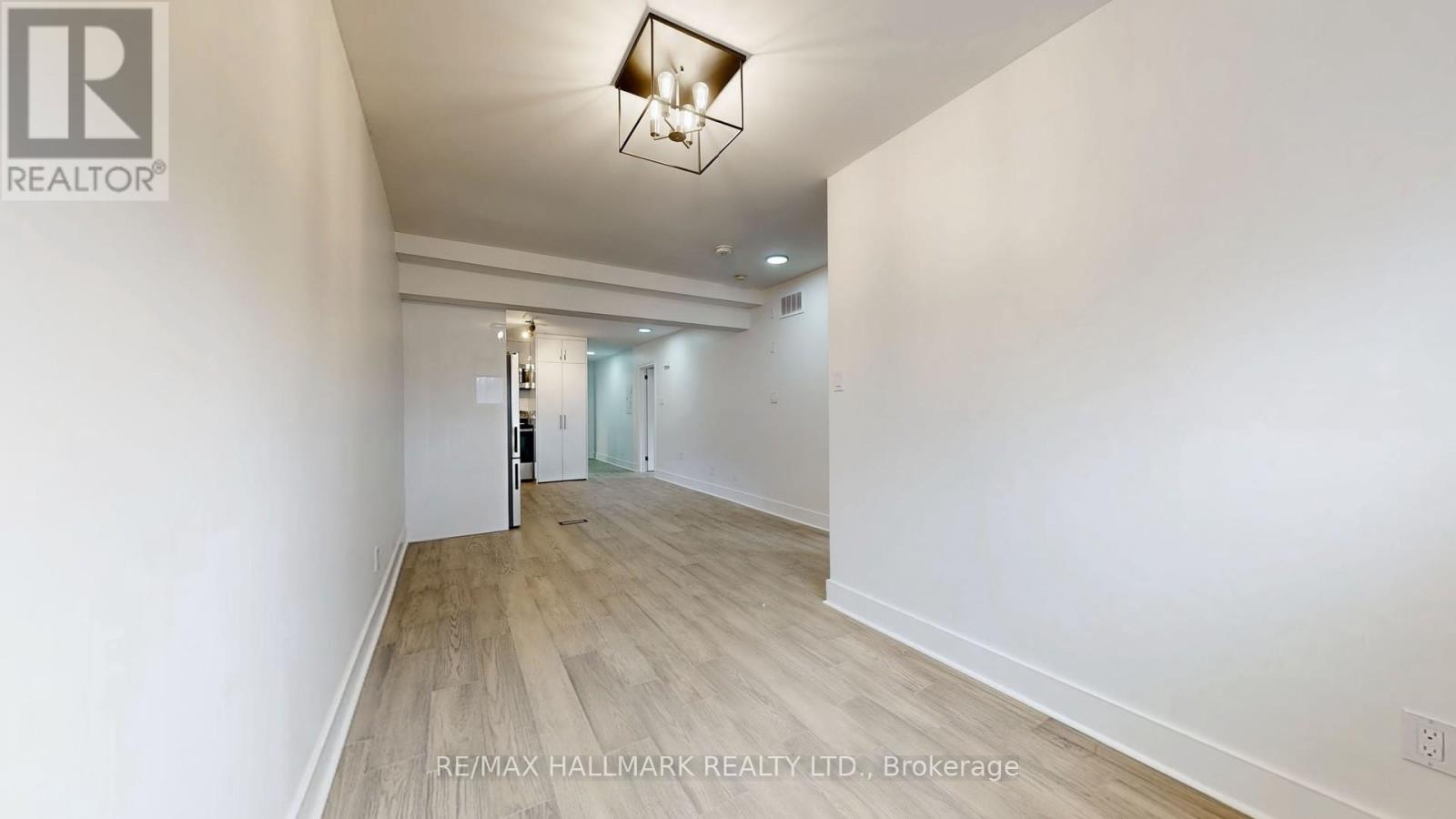 #2 Main - 663 Sheppard Avenue W, Toronto, Ontario  M3H 2S4 - Photo 7 - C12035899