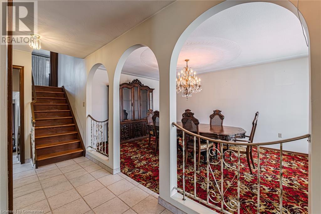 Property at 20 HARVARD Place image 5
