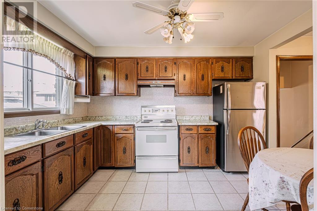 20 Harvard Place, Hamilton, Ontario  L9B 1S2 - Photo 8 - 40708939
