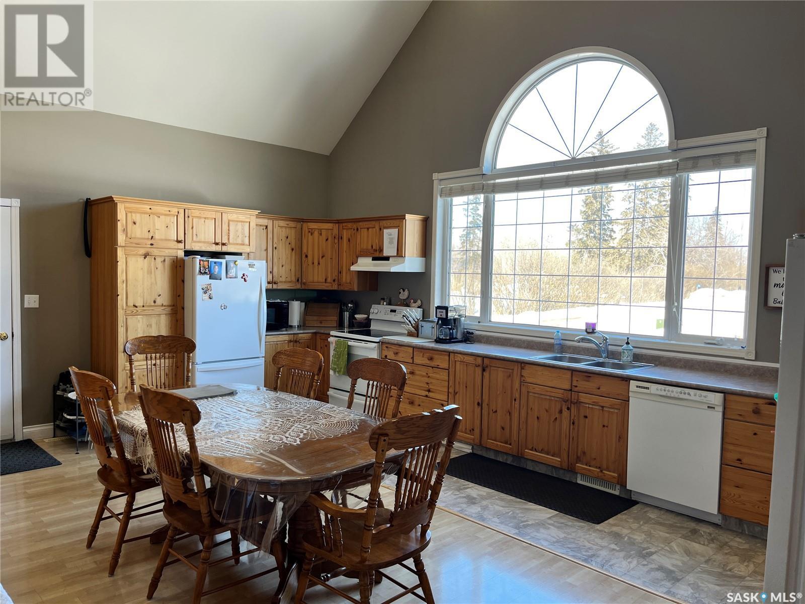 9023 6th Street, Rosthern, Saskatchewan  S0K 4R0 - Photo 8 - SK999518