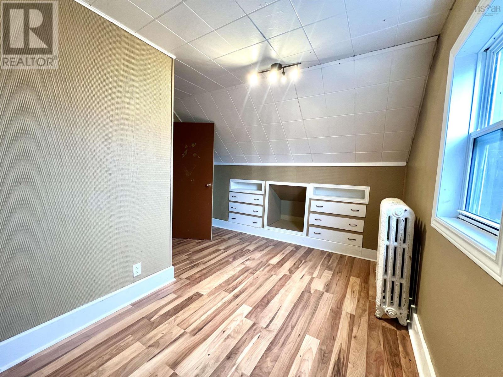 93 Mira Lee Drive, Dutch Brook, Nova Scotia  B1L 1E9 - Photo 15 - 202505568