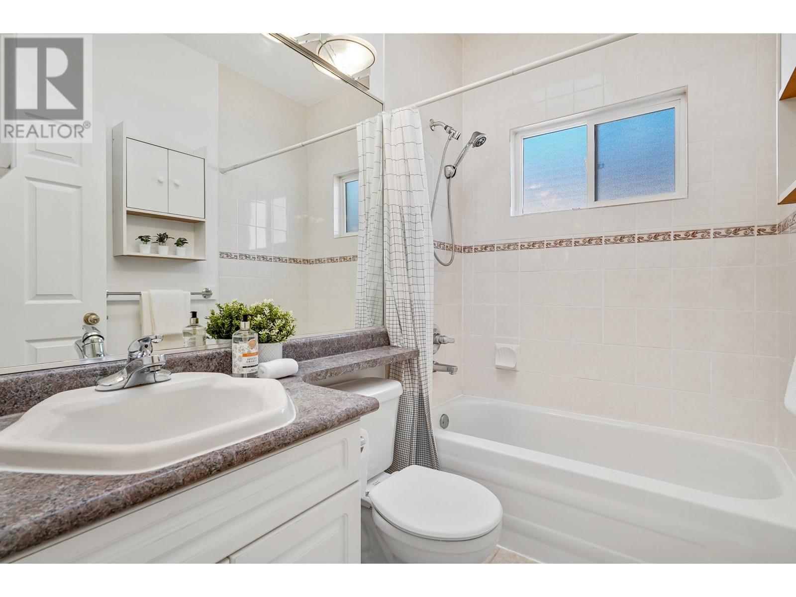 5442 Dominion Street, Burnaby, British Columbia  V5G 1E2 - Photo 11 - R2979635