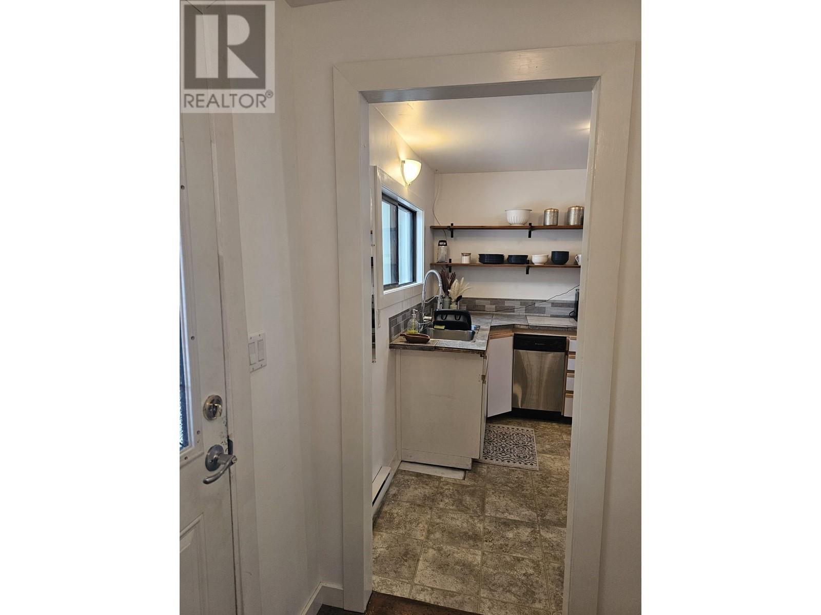 5271 Coleborn Street, Other Islands, British Columbia  V0N 3K0 - Photo 17 - R2980854