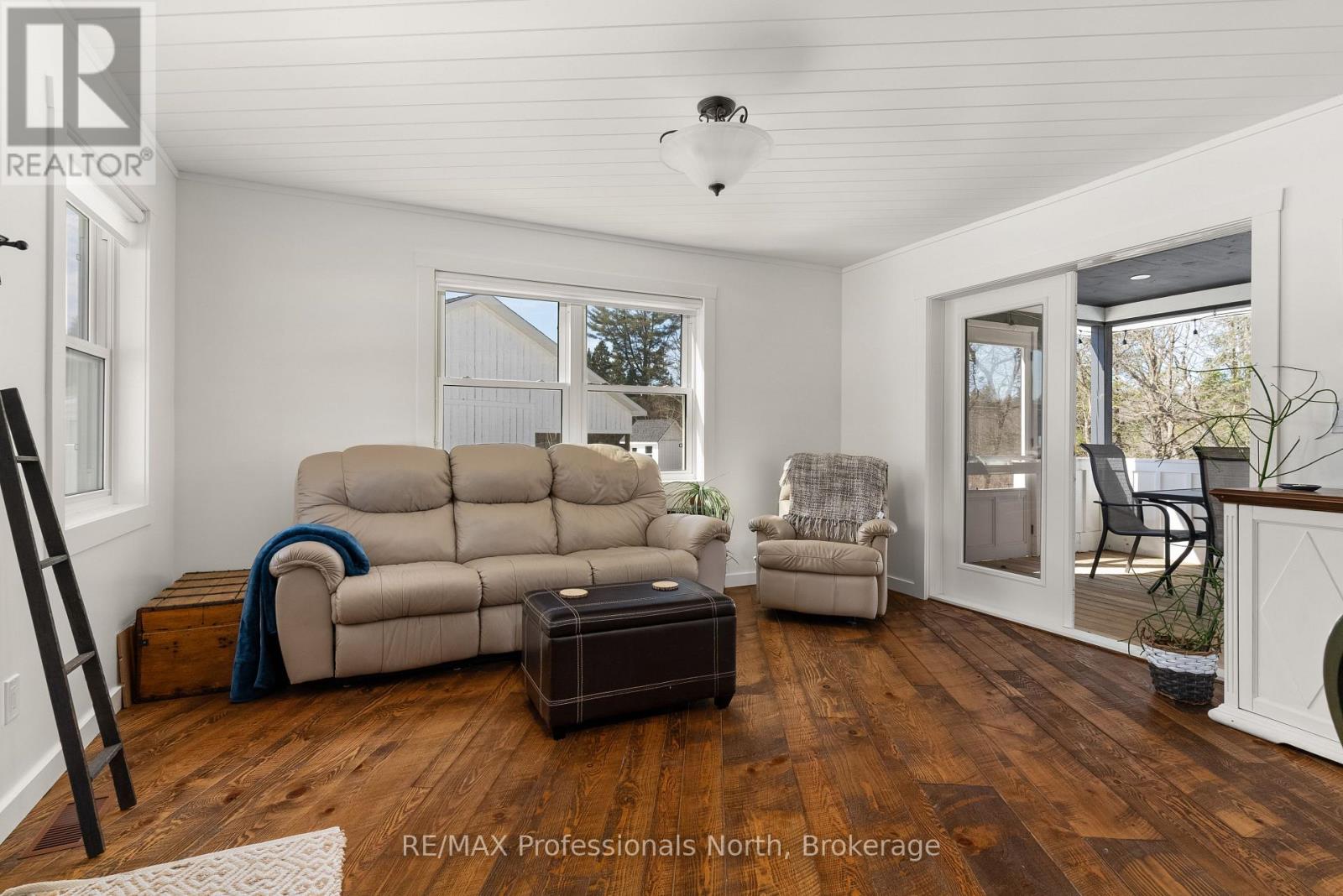 271 Kay Road W, Huntsville, Ontario  P0B 1L0 - Photo 24 - X12010324