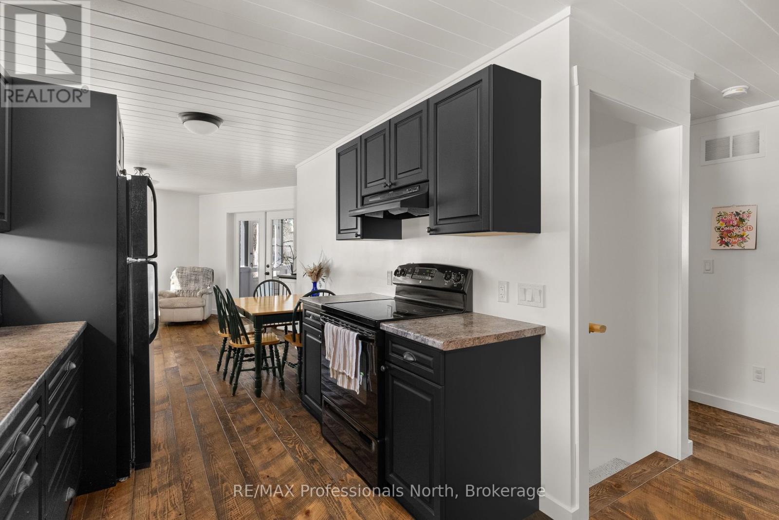 271 Kay Road W, Huntsville, Ontario  P0B 1L0 - Photo 25 - X12010324