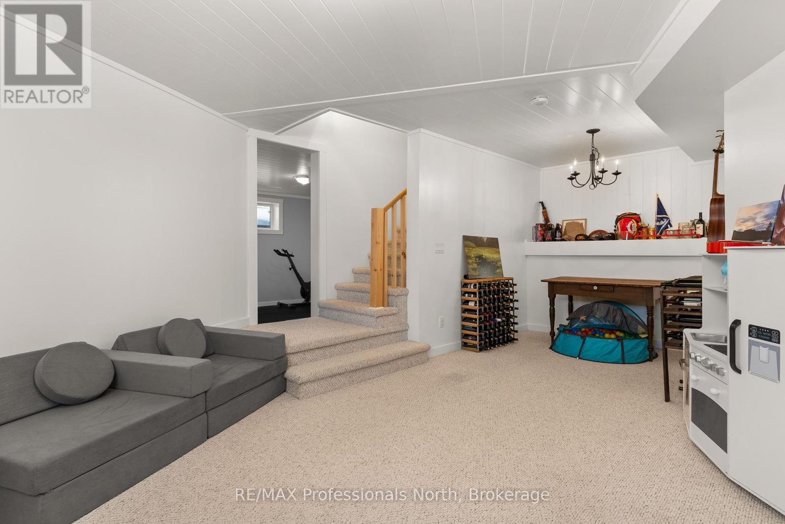 271 Kay Road W, Huntsville, Ontario  P0B 1L0 - Photo 30 - X12010324