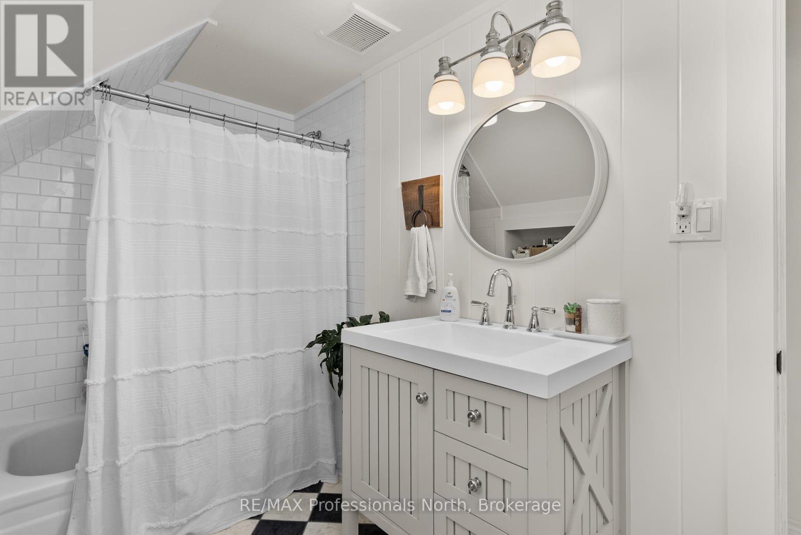 271 Kay Road W, Huntsville, Ontario  P0B 1L0 - Photo 39 - X12010324