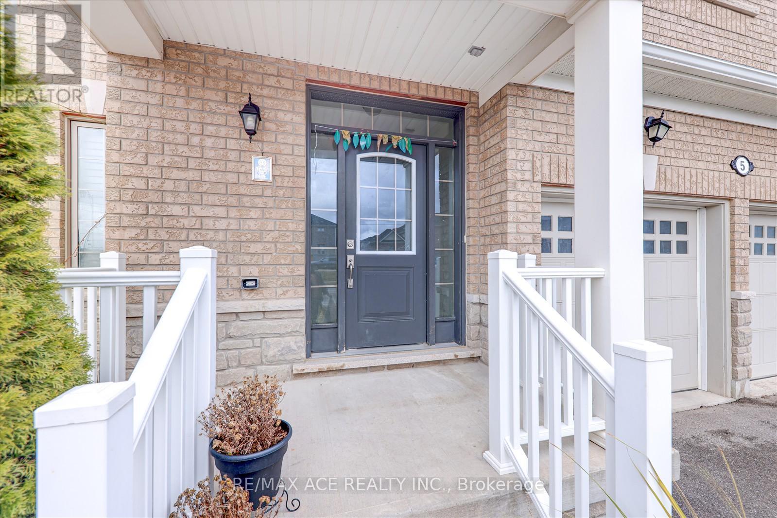 Property at 5 TURNER DRIVE image 4