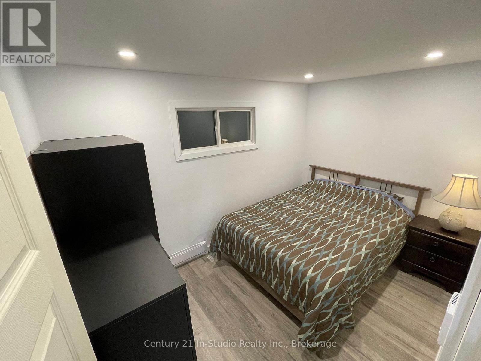 103 King Street, Kincardine, Ontario  N0G 2T0 - Photo 12 - X12035558