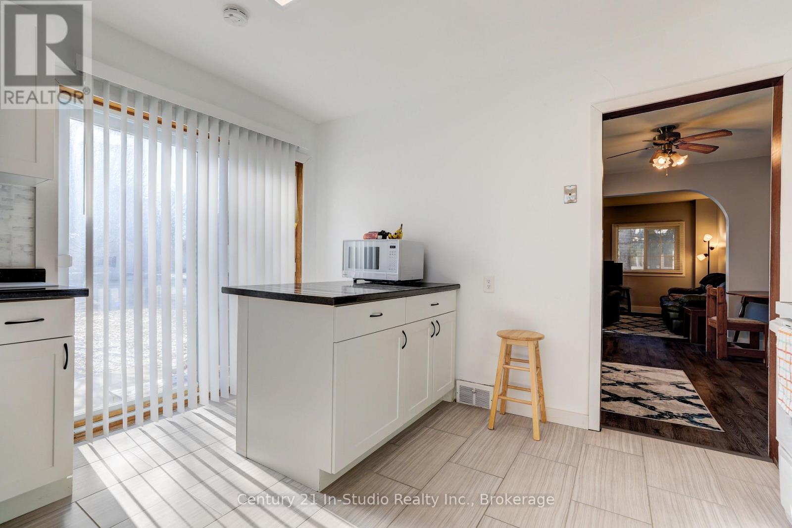 103 King Street, Kincardine, Ontario  N0G 2T0 - Photo 20 - X12035558