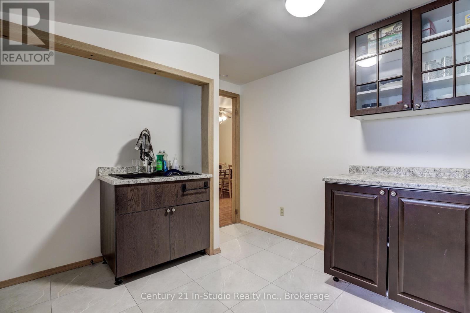 103 King Street, Kincardine, Ontario  N0G 2T0 - Photo 30 - X12035558