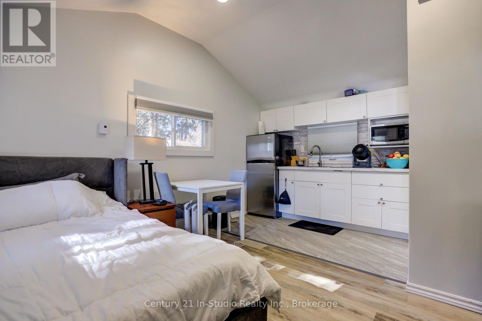 103 King Street, Kincardine, Ontario  N0G 2T0 - Photo 35 - X12035558