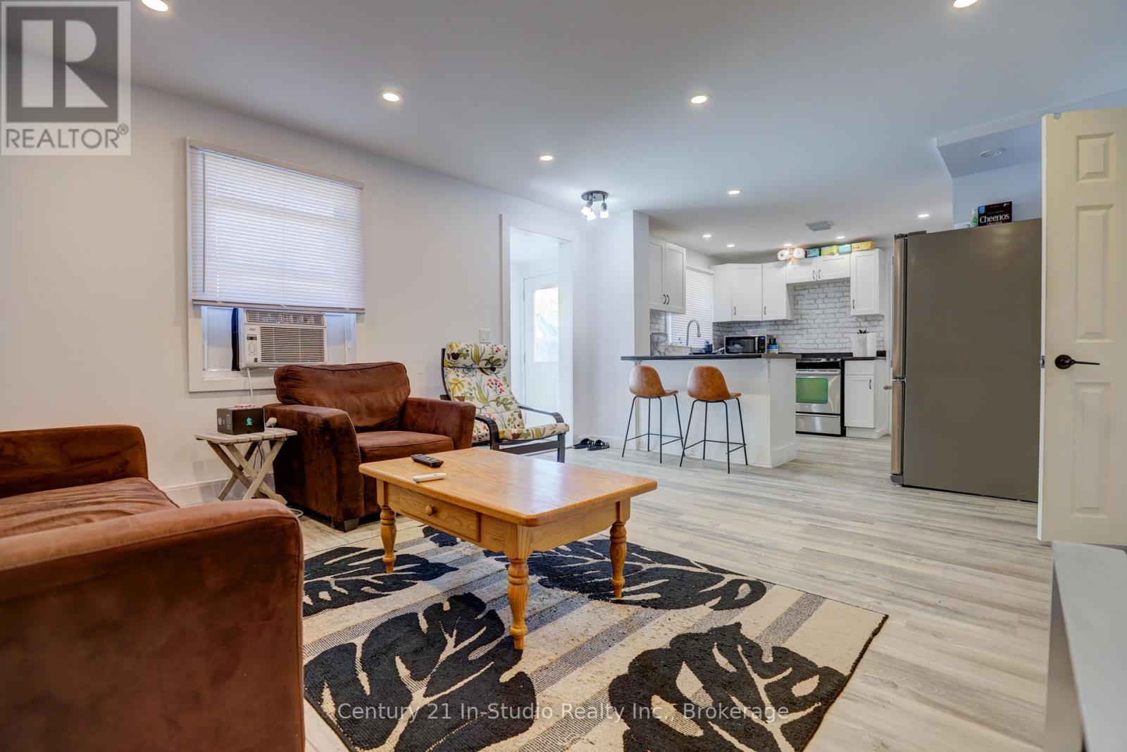 103 King Street, Kincardine, Ontario  N0G 2T0 - Photo 6 - X12035558