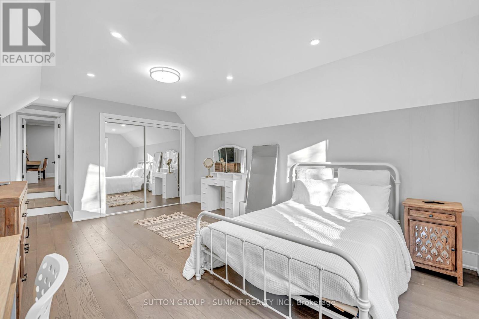 4073 Summit Court, Mississauga, Ontario  L5L 3C2 - Photo 32 - W12036025