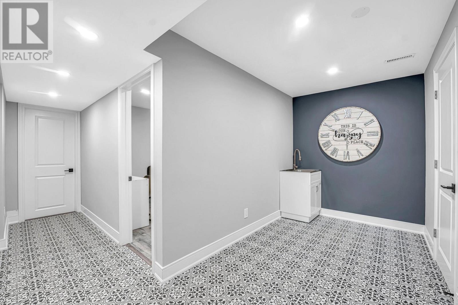 4073 Summit Court, Mississauga, Ontario  L5L 3C2 - Photo 36 - W12036025
