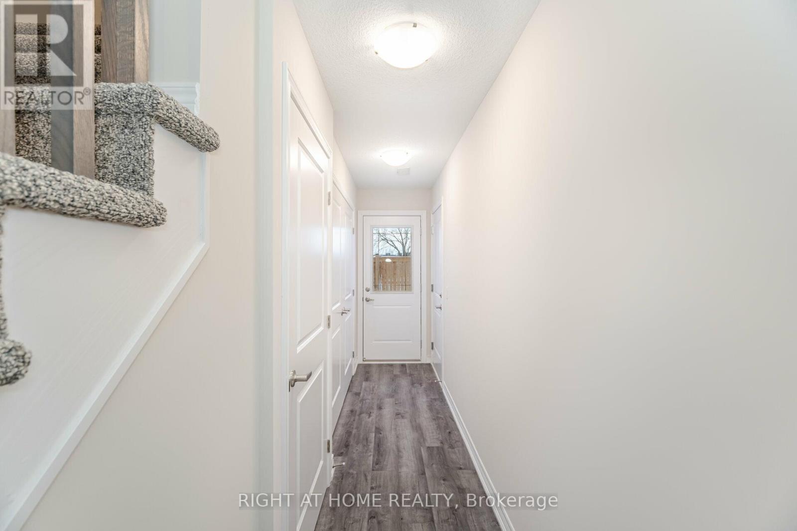44 - 19 Picardy Drive, Hamilton, Ontario  L8J 0M7 - Photo 36 - X12001376
