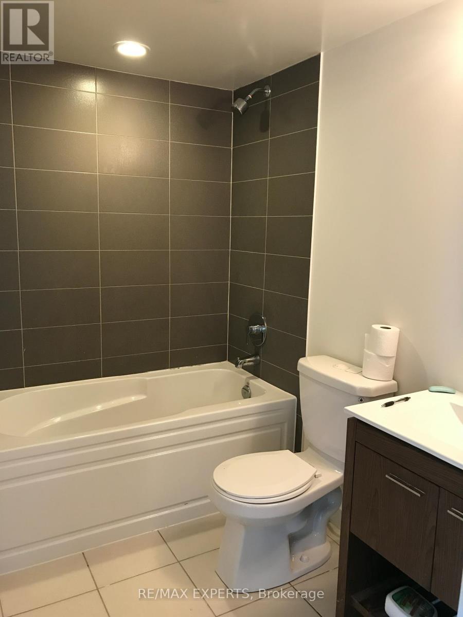 820 - 80 Esther Lorrie Drive, Toronto, Ontario  M9W 4V1 - Photo 19 - W12017050