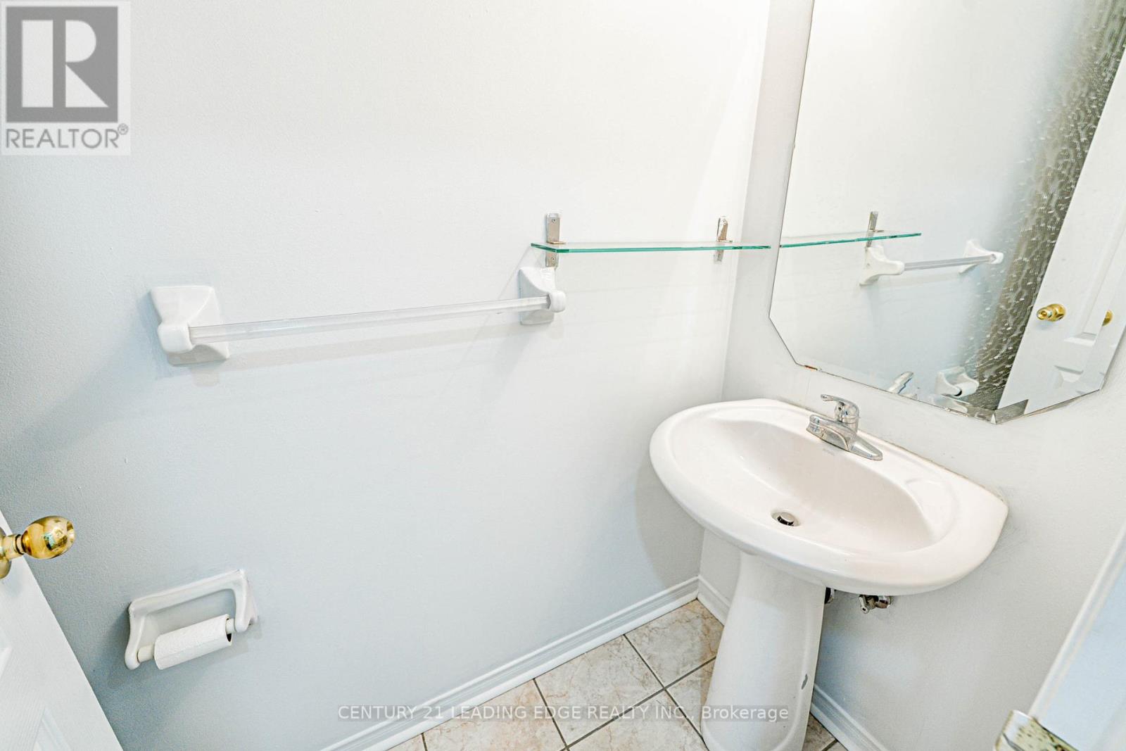 75 Elphick Lane, Toronto, Ontario  M9N 4A2 - Photo 10 - W12036104