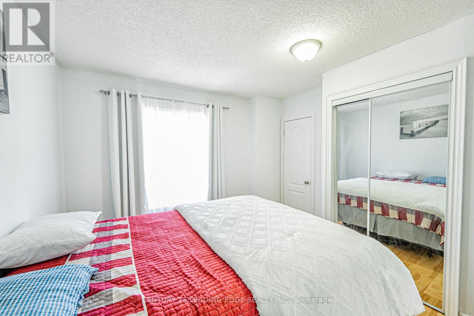 75 Elphick Lane, Toronto, Ontario  M9N 4A2 - Photo 26 - W12036104