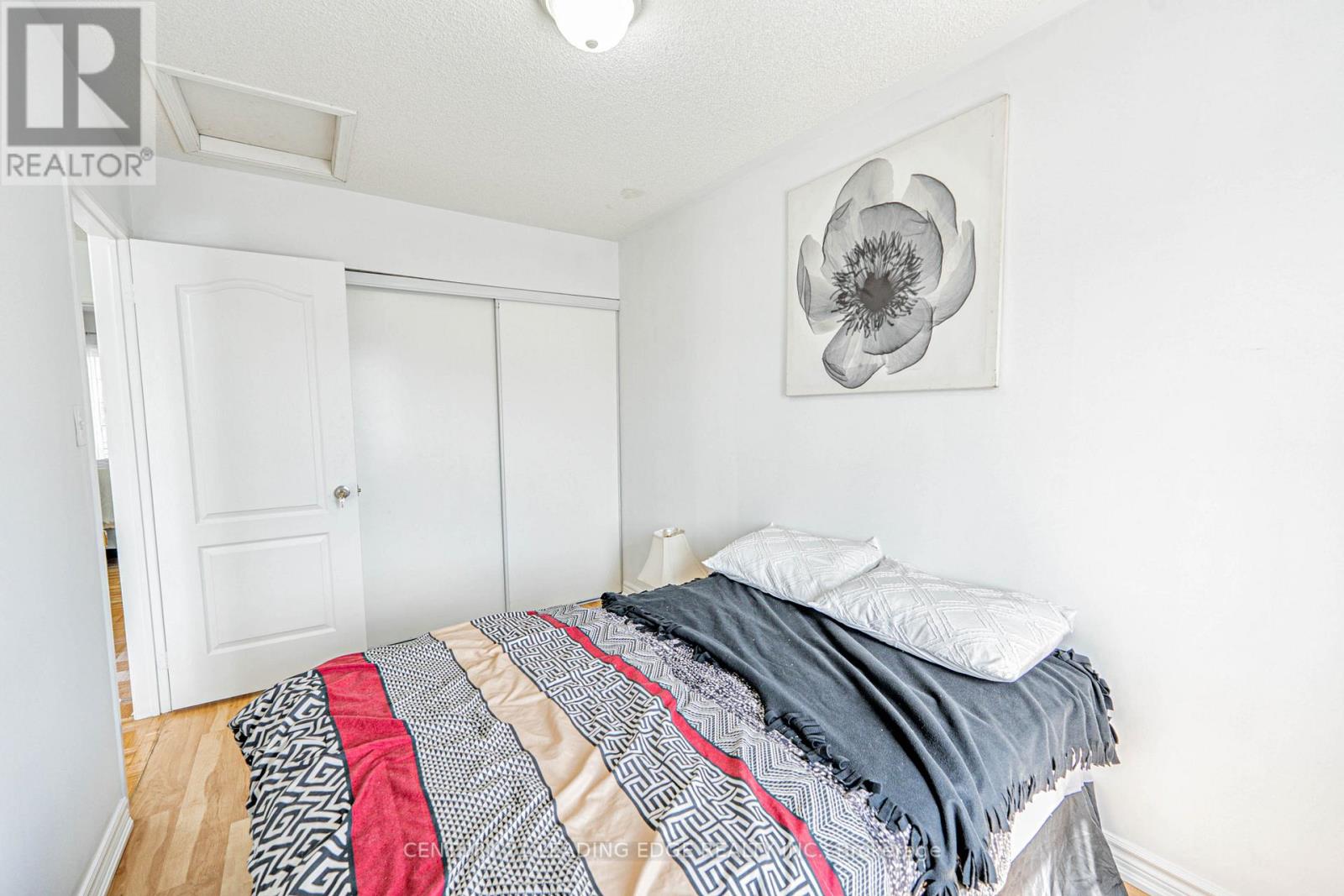 75 Elphick Lane, Toronto, Ontario  M9N 4A2 - Photo 31 - W12036104