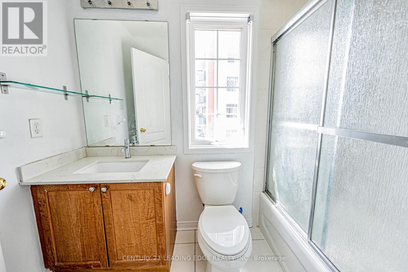 75 Elphick Lane, Toronto, Ontario  M9N 4A2 - Photo 32 - W12036104